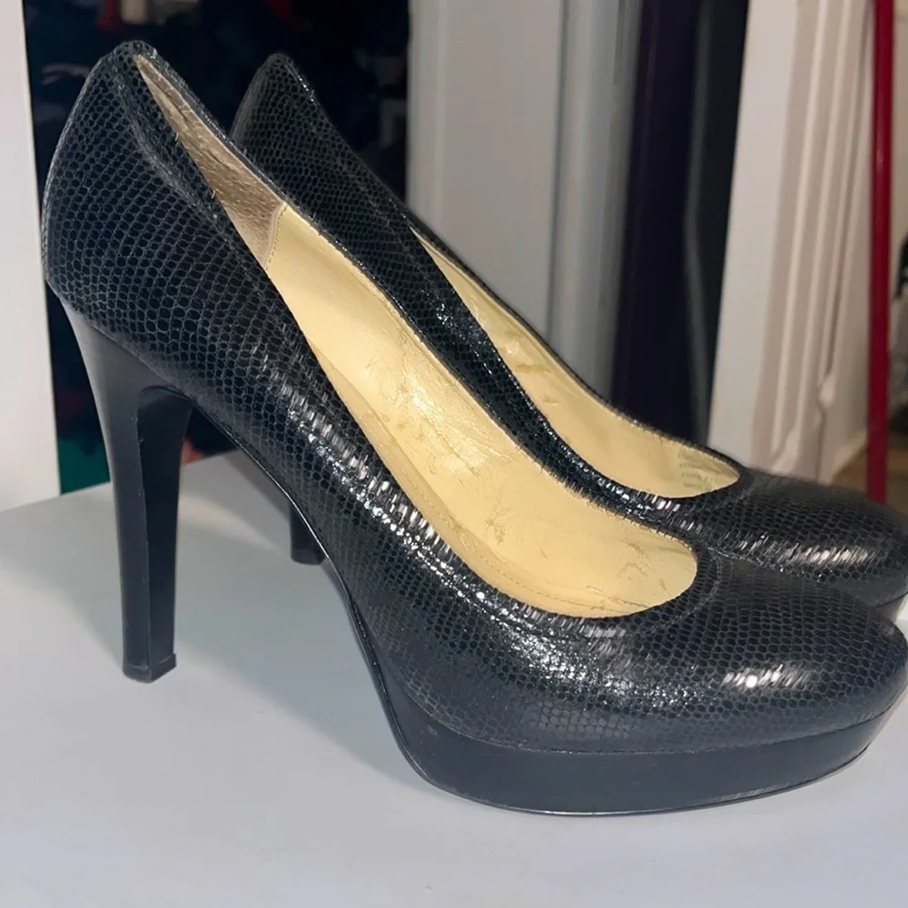 Calvin Klein black Kendall heels - Picture 1 of 5